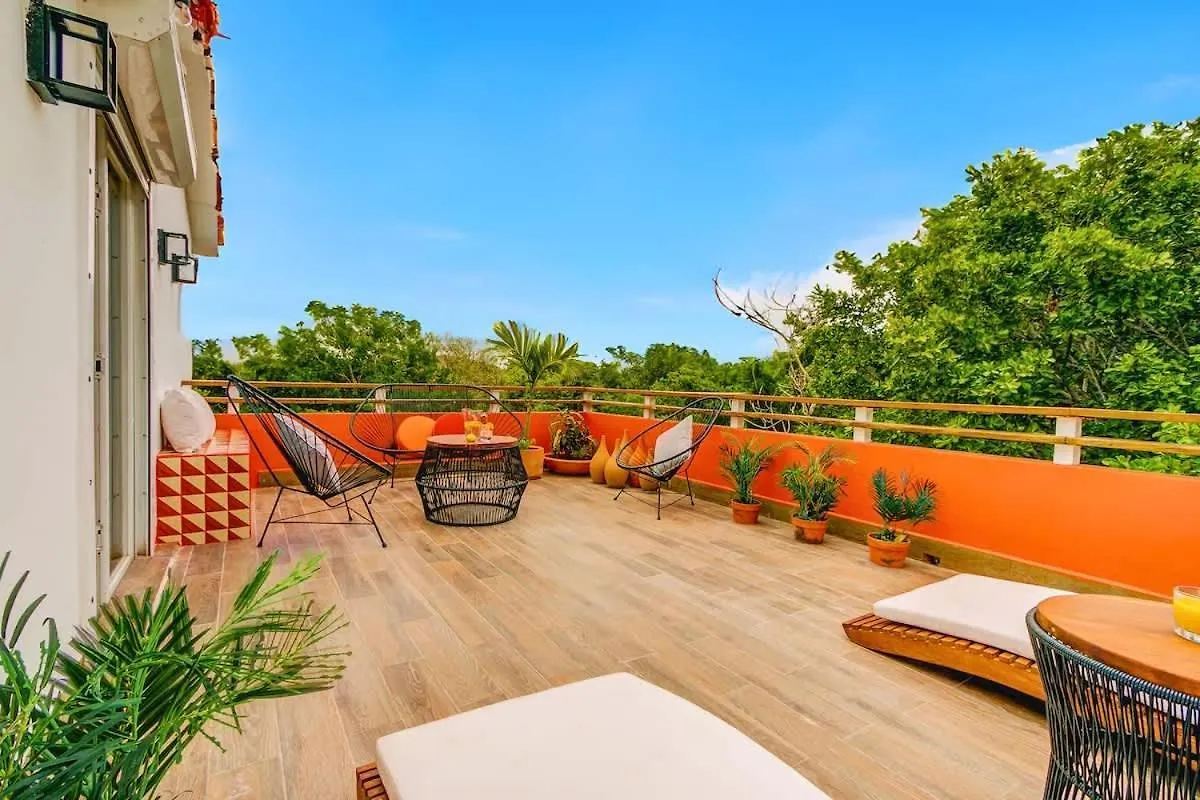 Contatos de Stylish Luxe Penthouse - Exclusive Gated Community